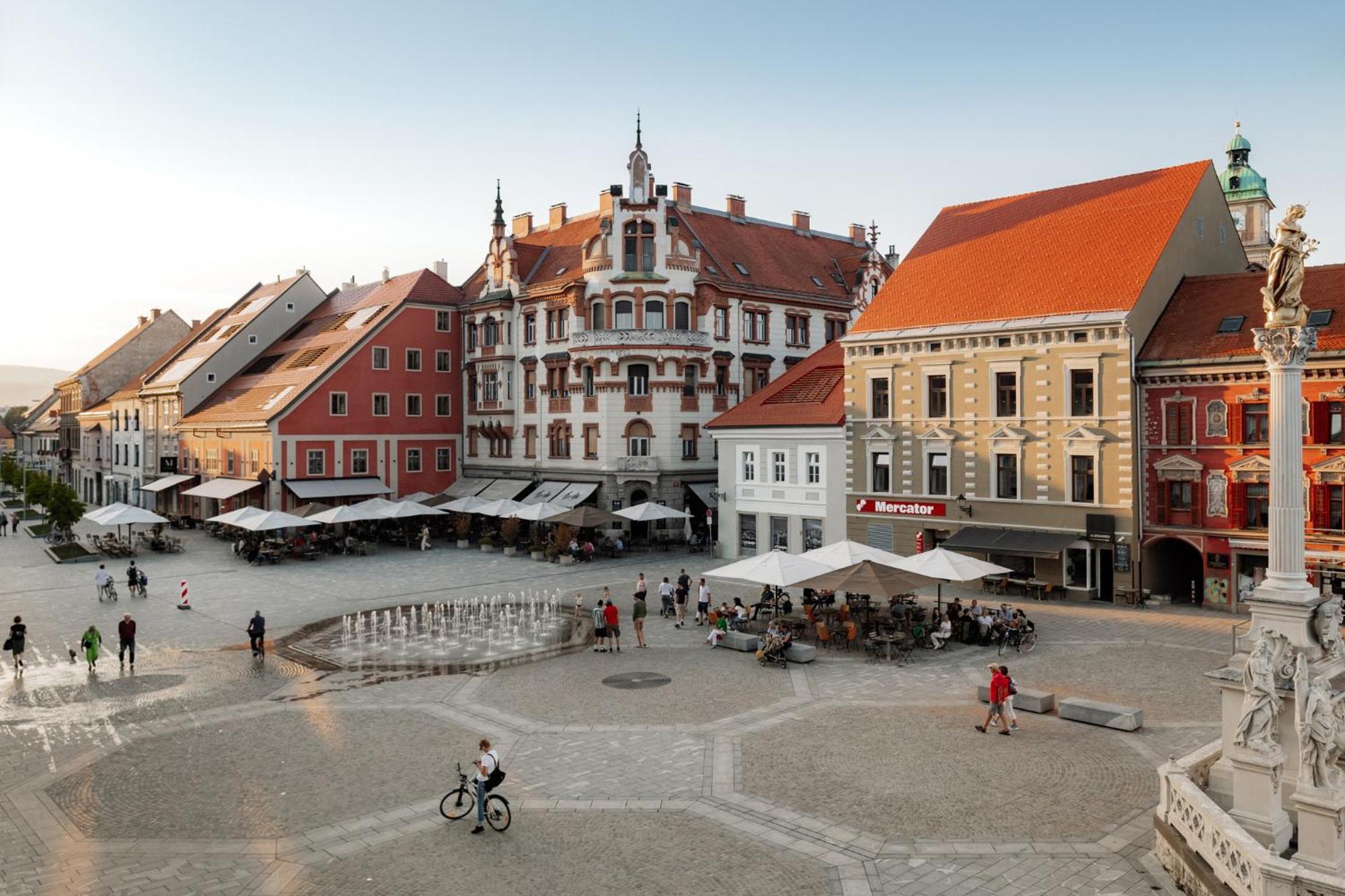 Main Square Apartments & Rooms Maribor Exterior foto